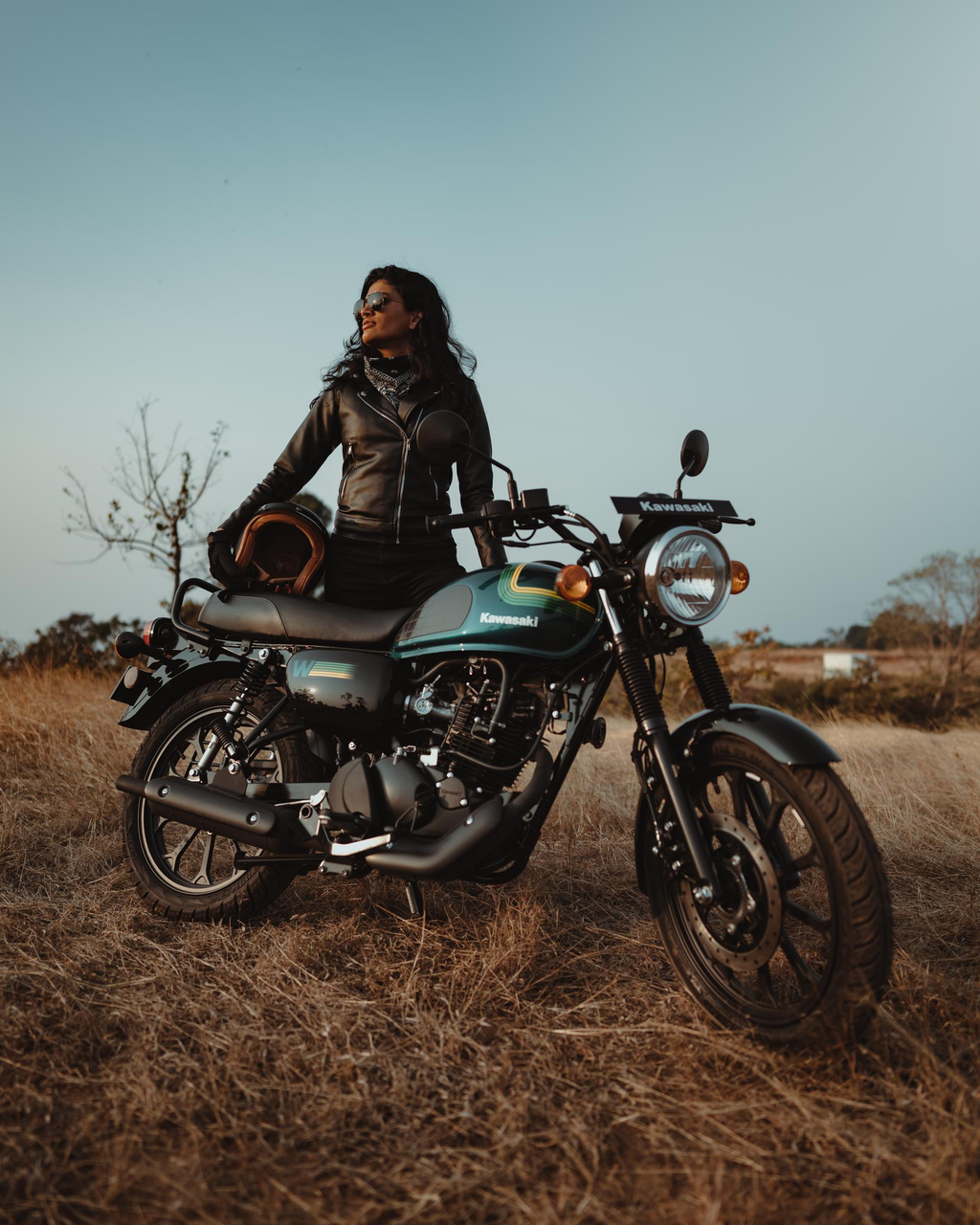 रेट्रो लुक वाली Kawasaki W175: दमदार फीचर्स और सिर्फ ₹1.22 लाख की शुरुआती कीमत में!