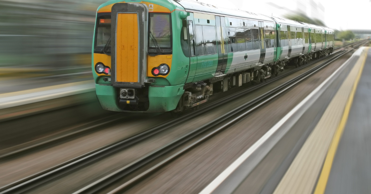 भारतीय रेलवे का गेम चेंजर: ‘RailOne’ सुपर ऐप और नए नियम, बदल जाएगा आपका यात्रा अनुभव!