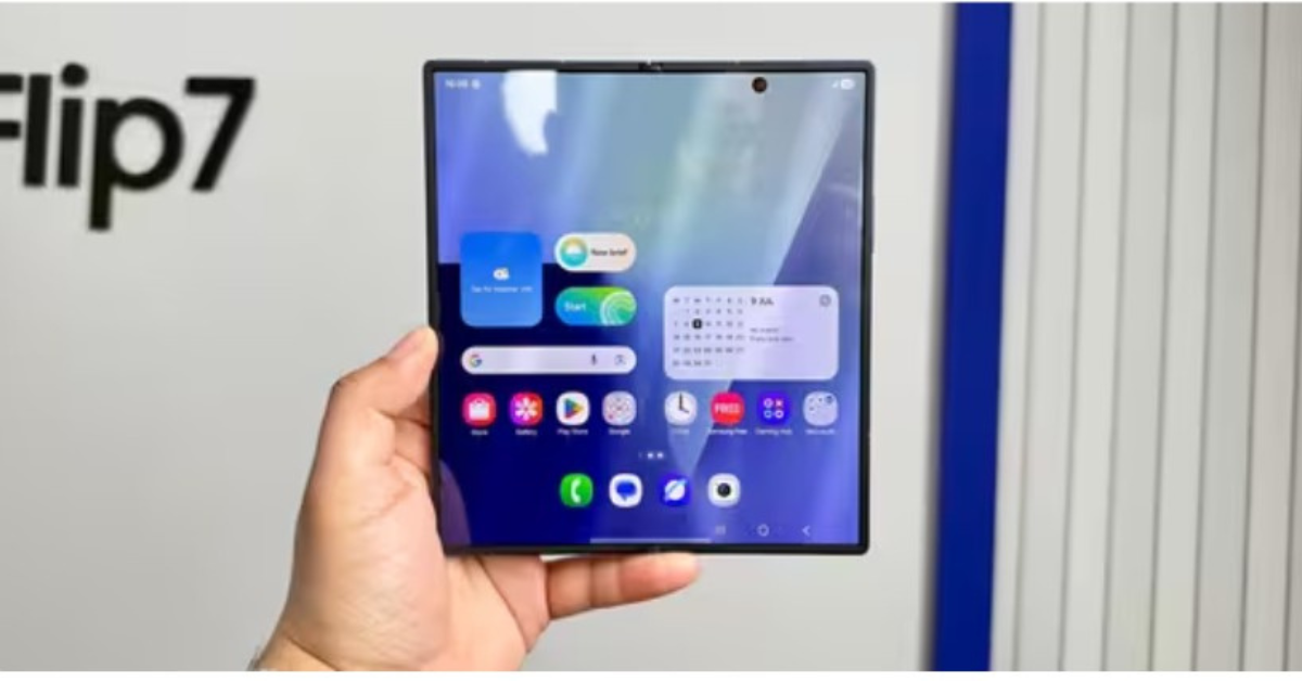 Samsung Galaxy Unpacked 2025: Z फोल्ड 7 भारत में लॉन्च, 200MP कैमरा और सबसे पतले डिज़ाइन के साथ AI की नई दुनिया! जानें कीमत और खास ऑफर्स।